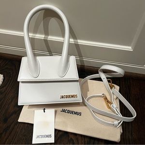 Jacquemus Le Chiquito Moyen